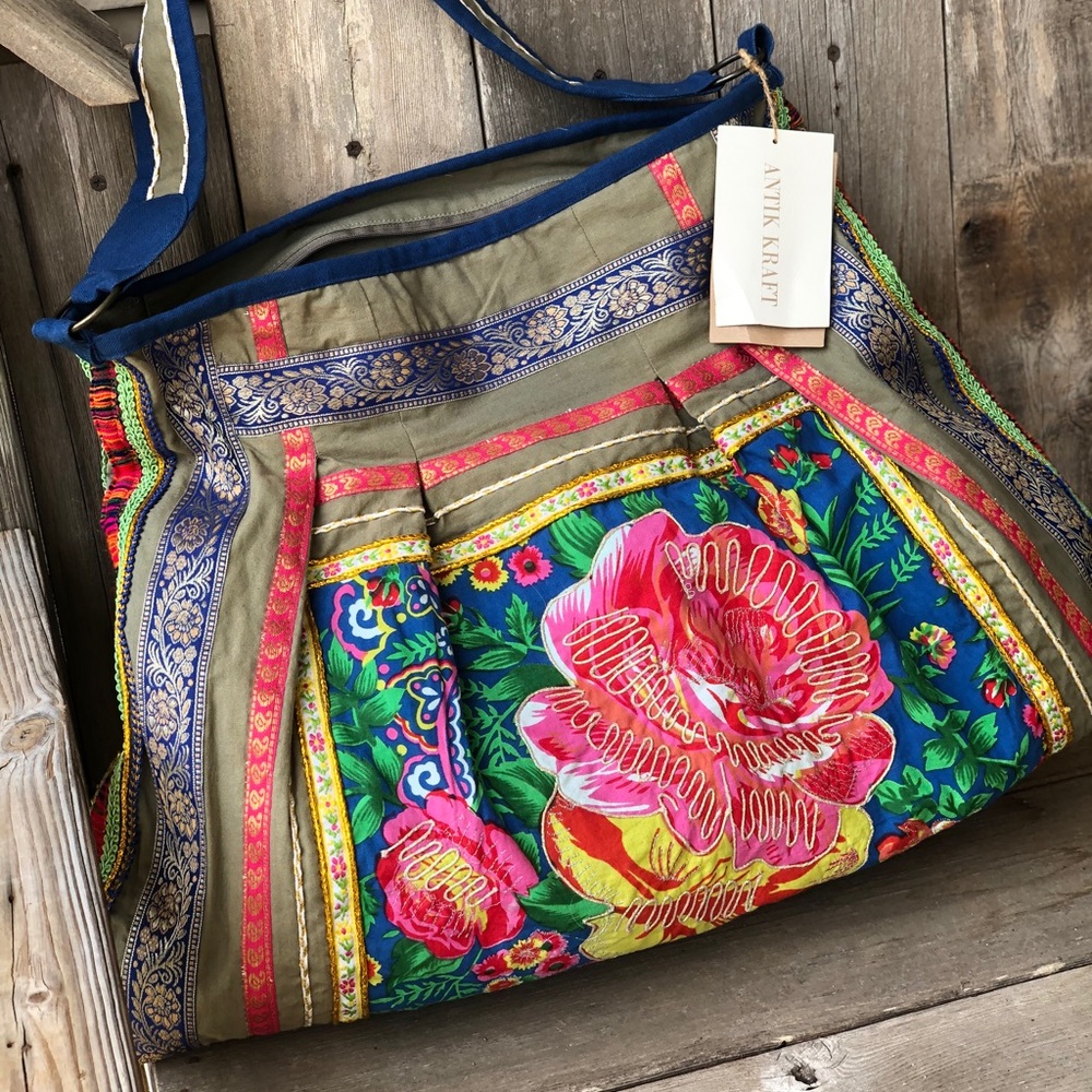 Antic Kraft Purse